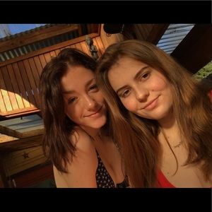 Meet your Posher, Alexis